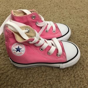 Converse Toddler shoes size 6